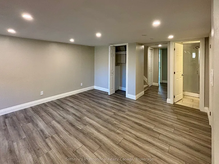 55 Courtice Cres #2 — Photo 2