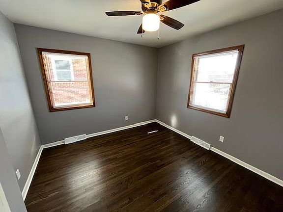 5th image of 224 Bonaire St