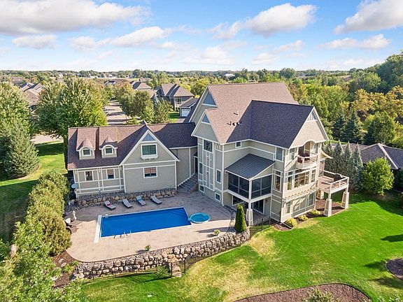 3rd image of 3649 Lerive Way