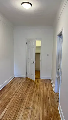 Rented by Salon Realty Corp | media 19