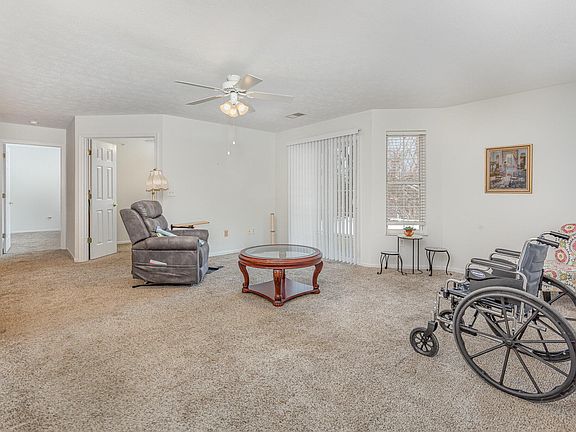 4th image of 141 Stable Gate Ln Unit 653