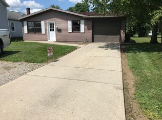 413 W Oak St, Butler, IN 46721