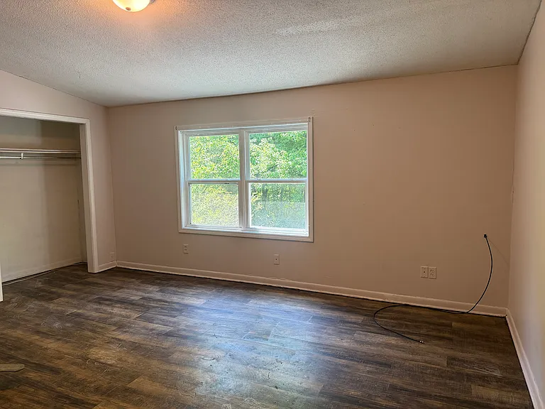 515 Pearson Dr — Photo 3