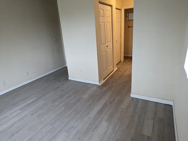 240 W Lincoln Ave W #6 — Photo 28
