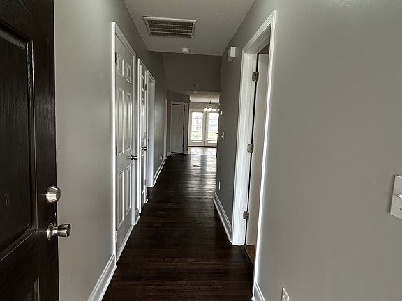 2nd image of 2416 Rockaway Pl