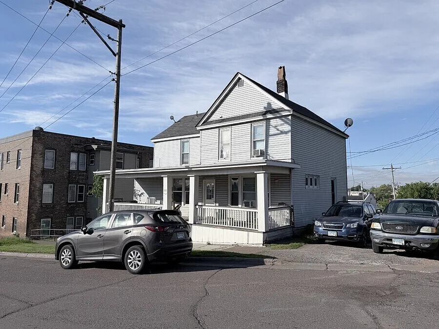 115 N 19th Ave W #C