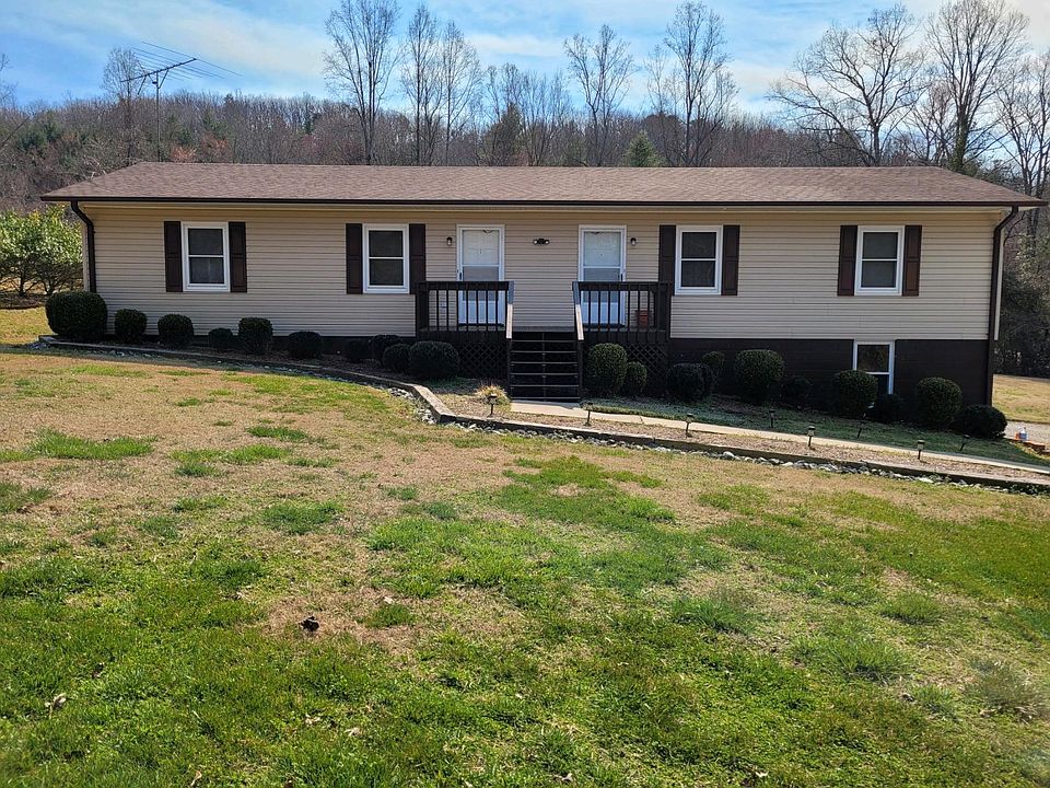 1st image of 1305 Brooksouth Dr