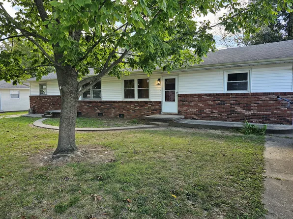 1002 Kimberly Ct #A, Marion, IL 62959