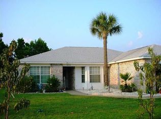8820 Cagle Dr, Navarre, FL 32566