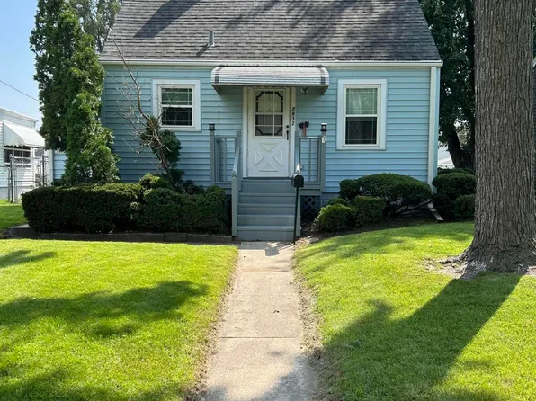 2932 Gibson Pl, Hammond, IN 46323