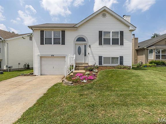 3rd image of 171 Kunze Dr