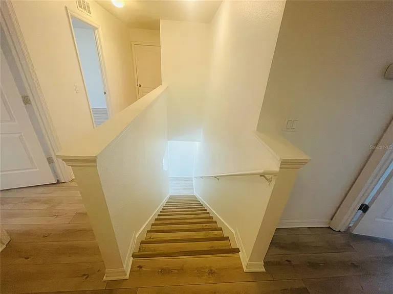 16616 Broadford Ln — Photo 24