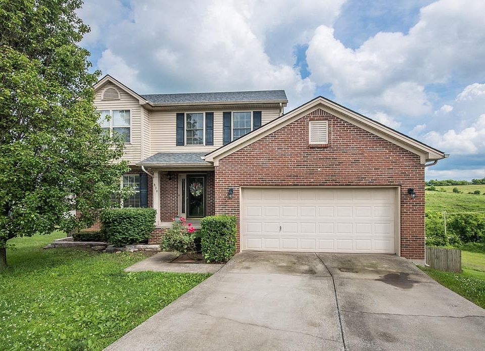 1st image of 829 Aster Ct