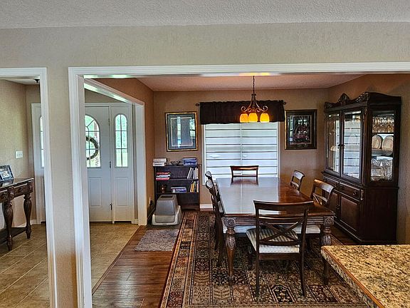 4th image of 11151 S 689th Rd