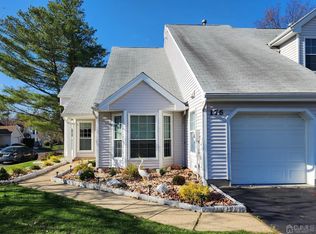 176 Primrose Ln, Freehold, NJ 07728