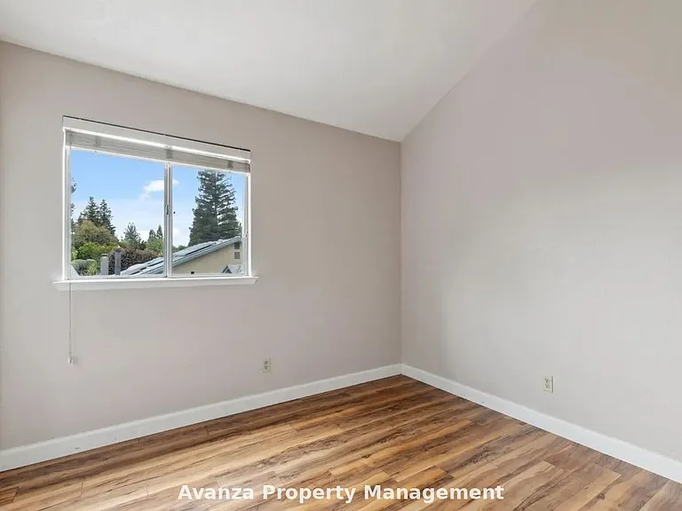 4129 W Regency Ave — Photo 16