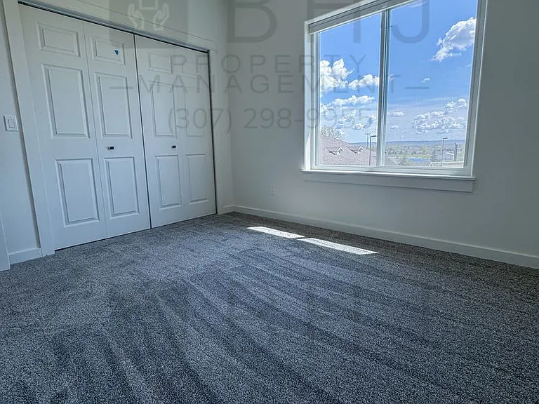 951 Covey Run Rd — Photo 4