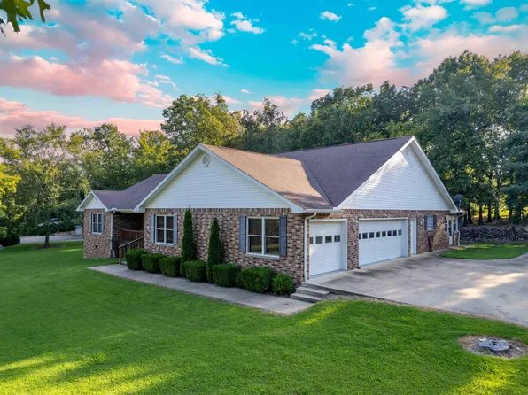 103 Woodstone Rd, Bull Shoals, AR 72619