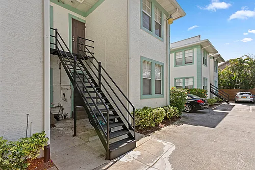 2803 W Estrella St #4 Photo 1