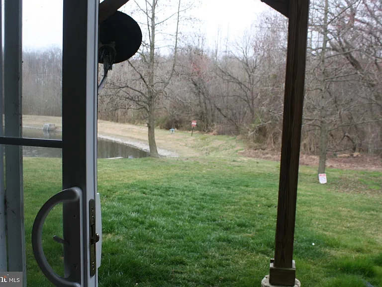 189 Westbrook Dr — Photo 38