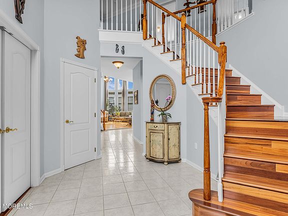 5th image of 380 Peter Forman Drive