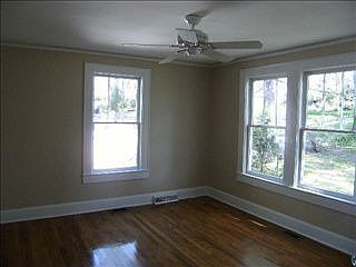 2nd image of 29 Sunset Dr