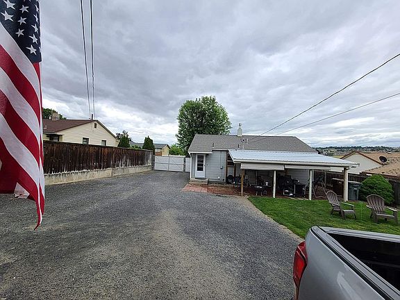 3rd image of 1510 Sunrise Dr