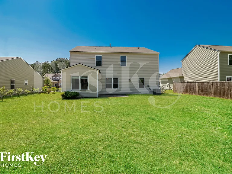 602 Bridgewater Ct — Photo 15