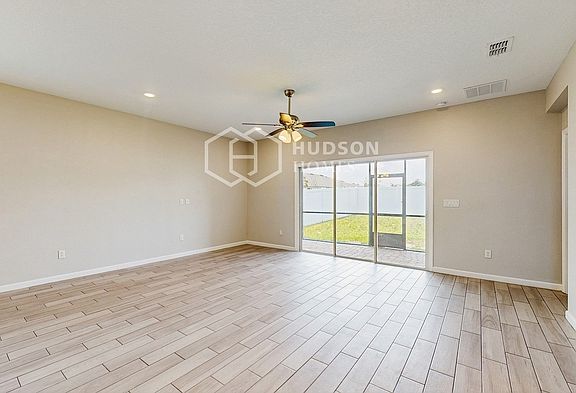 4th image of 1658 Mathews Manor Dr