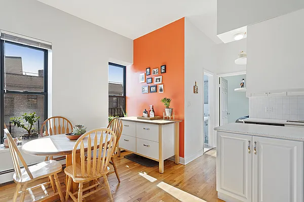 Sold by Corcoran | media 24