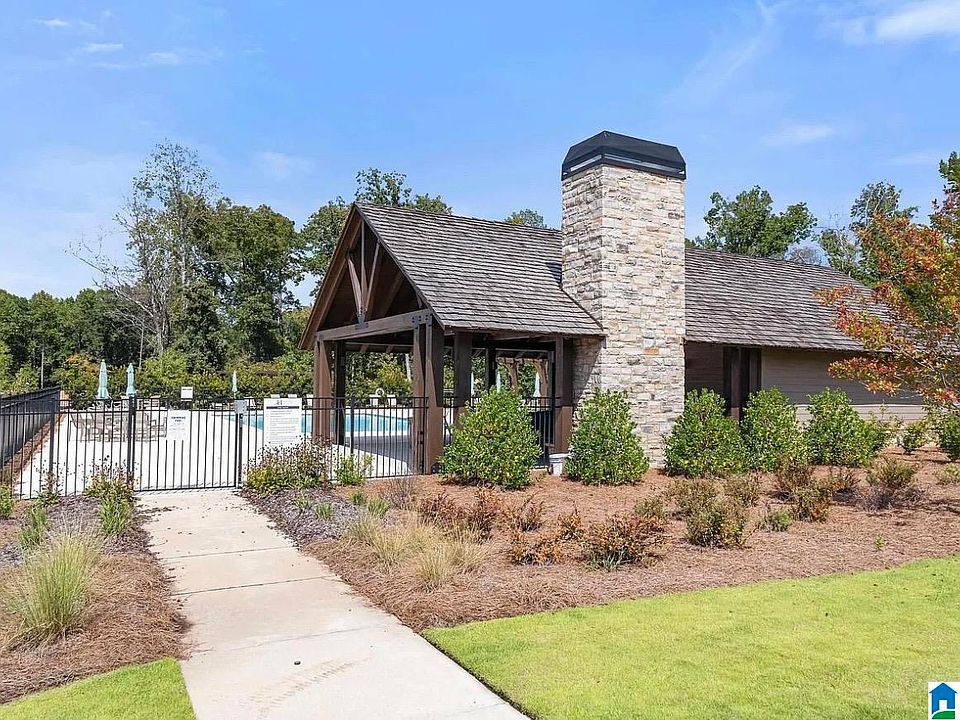 1st image of 895 Calvert Cir