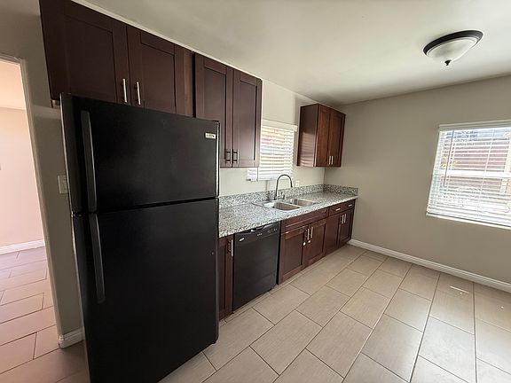 2nd image of 8411 Lemon Ave #8411