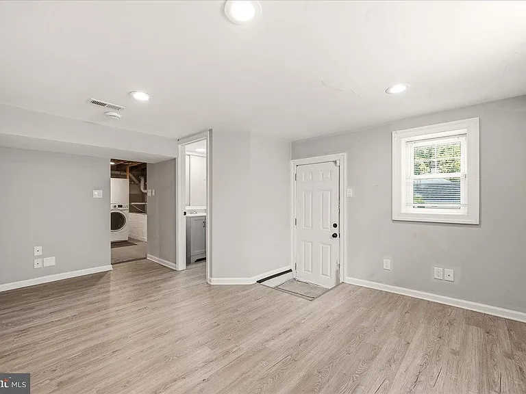 17 Lizbeth Ln — Photo 35