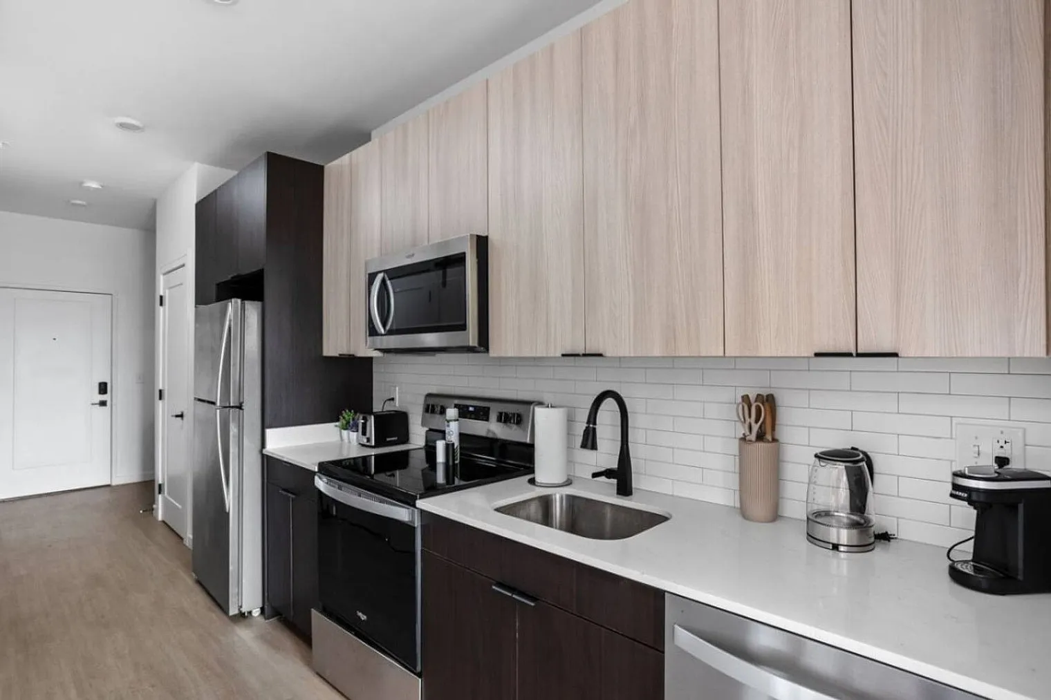 Studio, 1.0 bath, 495 sqft, $2,824 — Photo 4