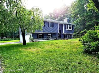 181 Tumbleweed Dr, Effort, PA 18330