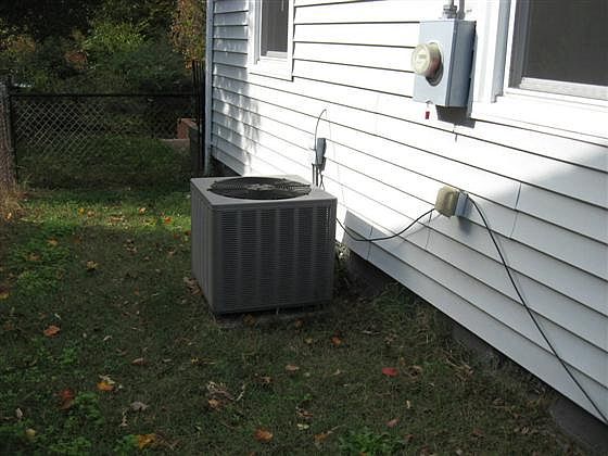 1st image of 5429 Parker St