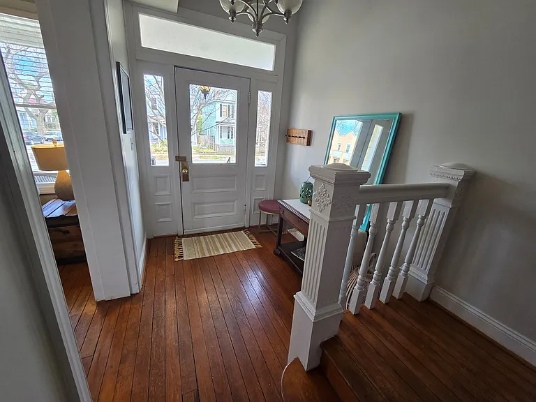 3225 Ellwood Ave — Photo 5