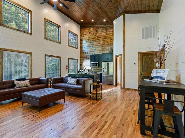 118 Gopher Wood Trl, Broken Bow, OK 74728