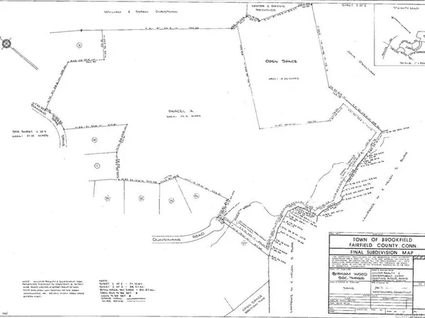 16 Dunsinane Road, Brookfield, CT 06804