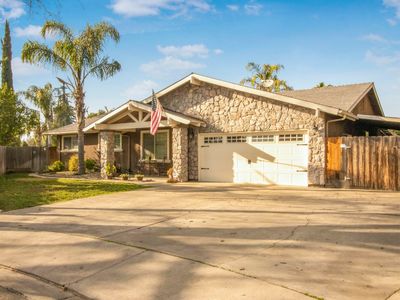 2419 S Kloth Drive, Visalia, CA, 93277
