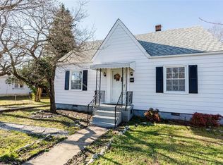 1802 Wakefield Ave, Colonial Heights, VA 23834