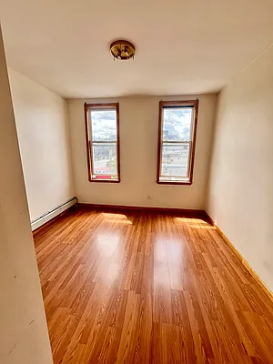 Rented by Nooklyn NYC LLC | media 8