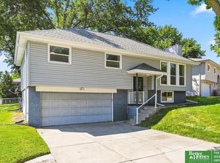 2724 N 125th Cir, Omaha, NE 68164
