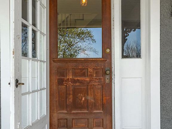 5th image of 871 Old Chapel Rd