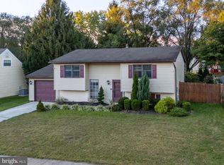 16 Phoenix Ave, Newark, DE 19702