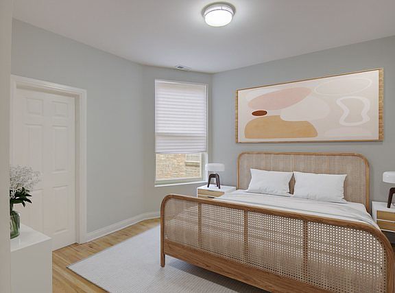 4th image of 702 E 51st St #3