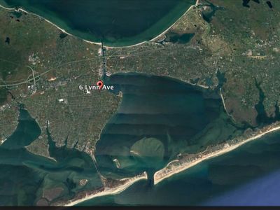 6 Lynn Ave, Hampton Bays, NY, 11946
