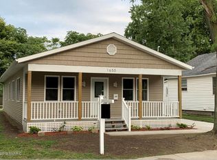 1650 Blandford Ave SW, Wyoming, MI 49519