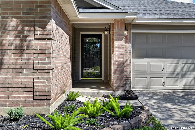 3 bed, 2.0 bath, 1730 sqft, $1,900 — Photo 3
