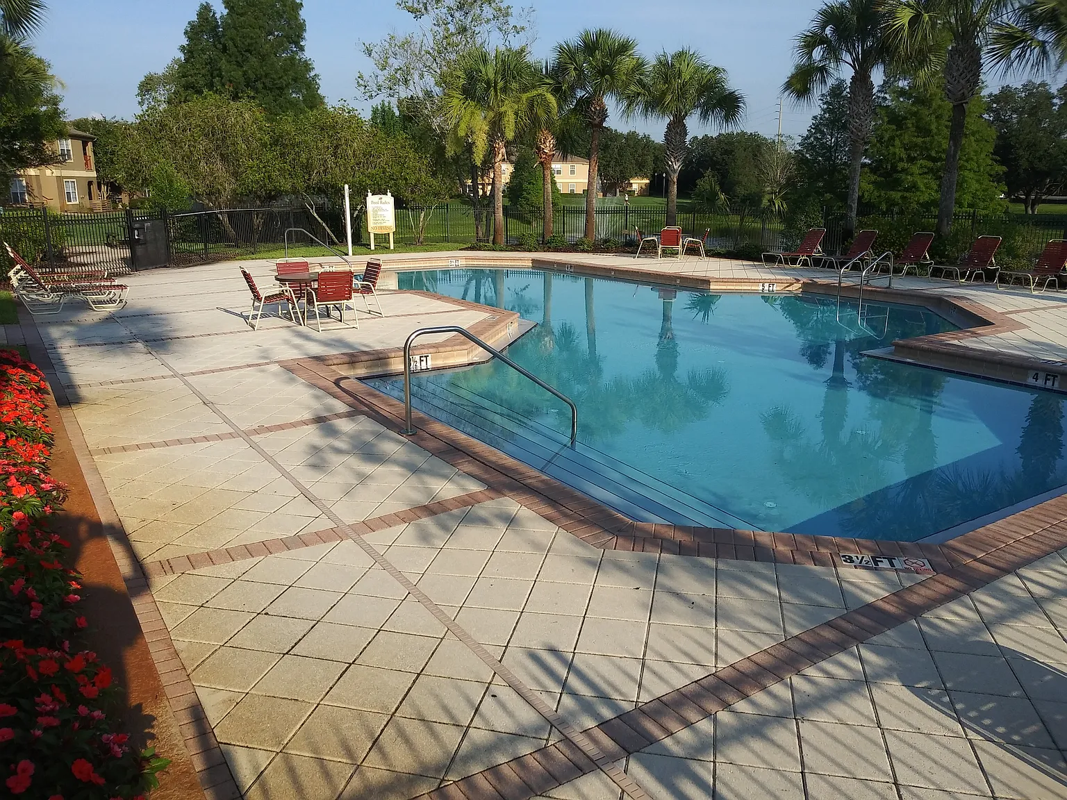 3 bed, 1325 sqft, $1,725 — Photo 3
